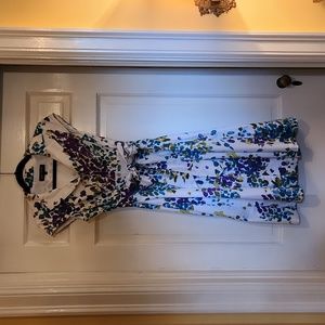 Jones New York dress Size 4 Purple/turquoise floral.